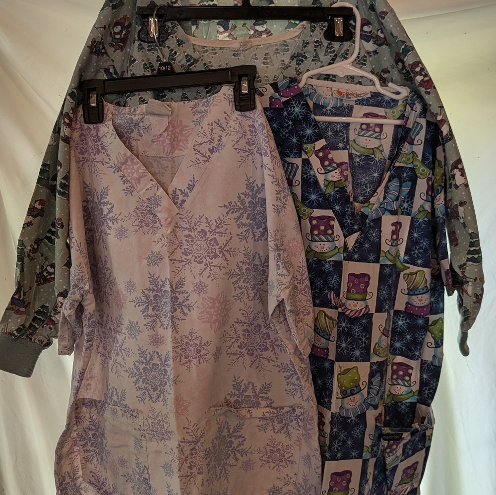 4 Piece Lot Of Winter Scrub Tops Size M - Shirts And Jacket